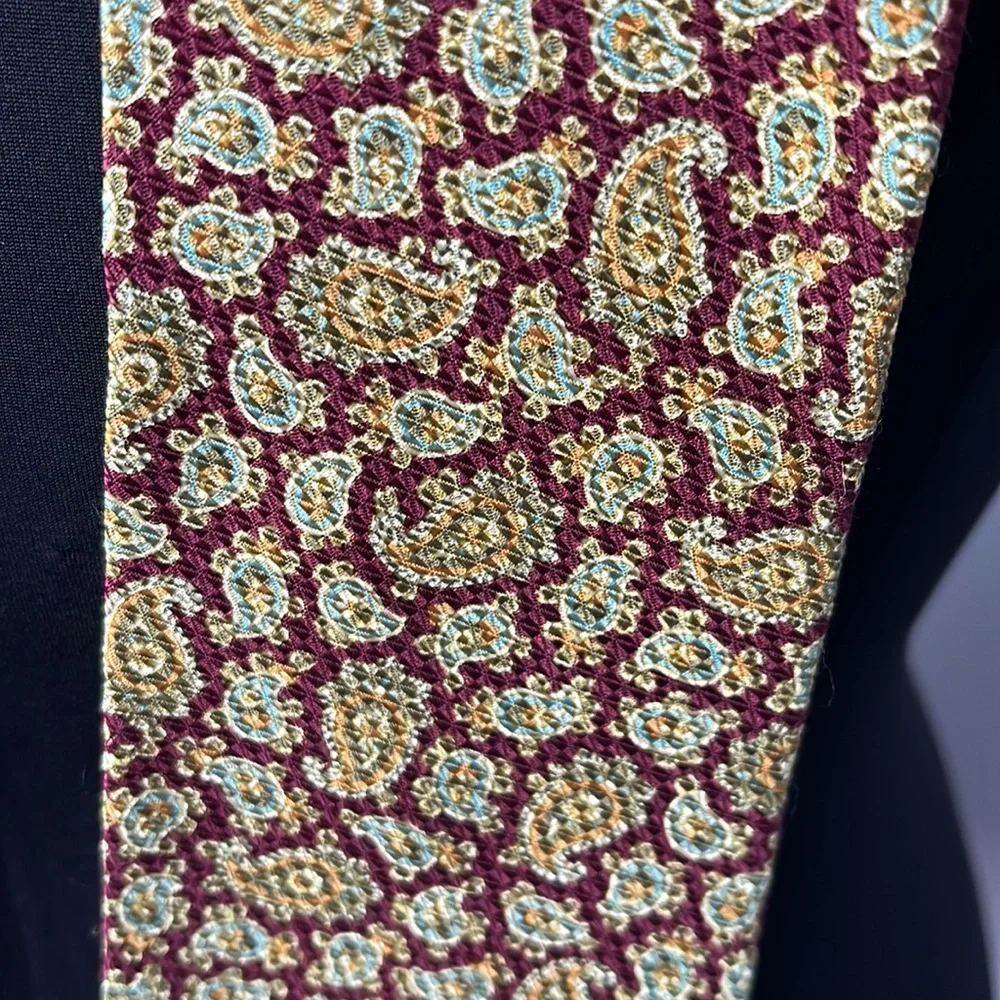 Burberry Vintage Dead-stock Paisley Tie